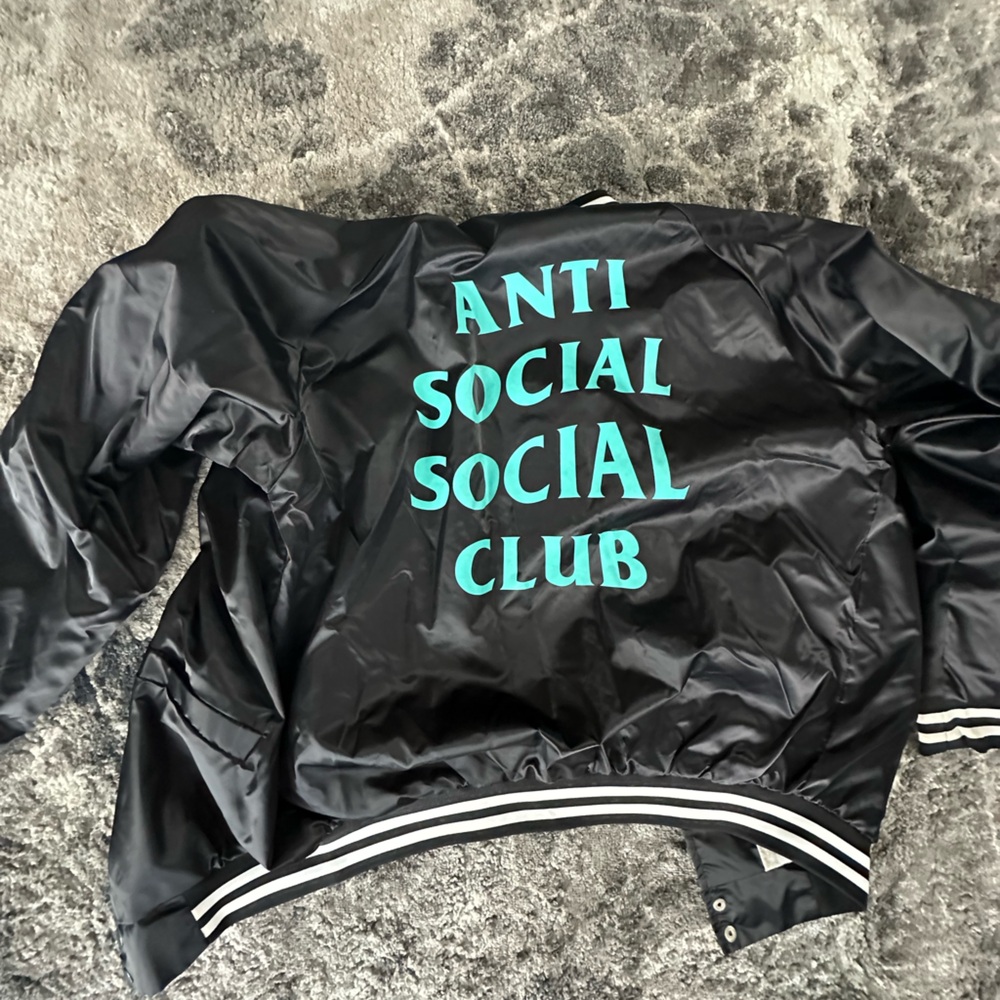 Bomber size L